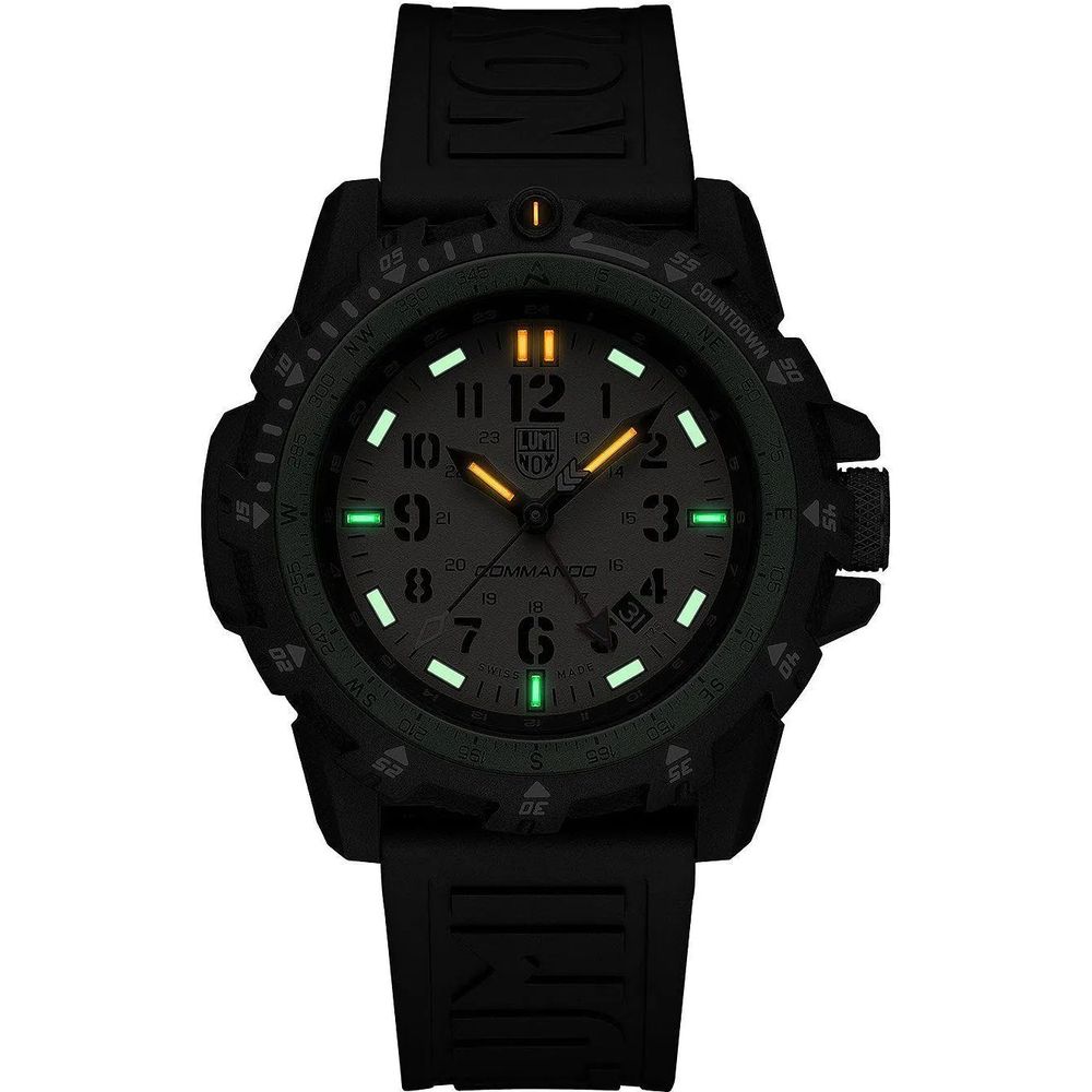 Мъжки часовник Men’s watch Luminox Commando Raider Military GMT XL3321 night view