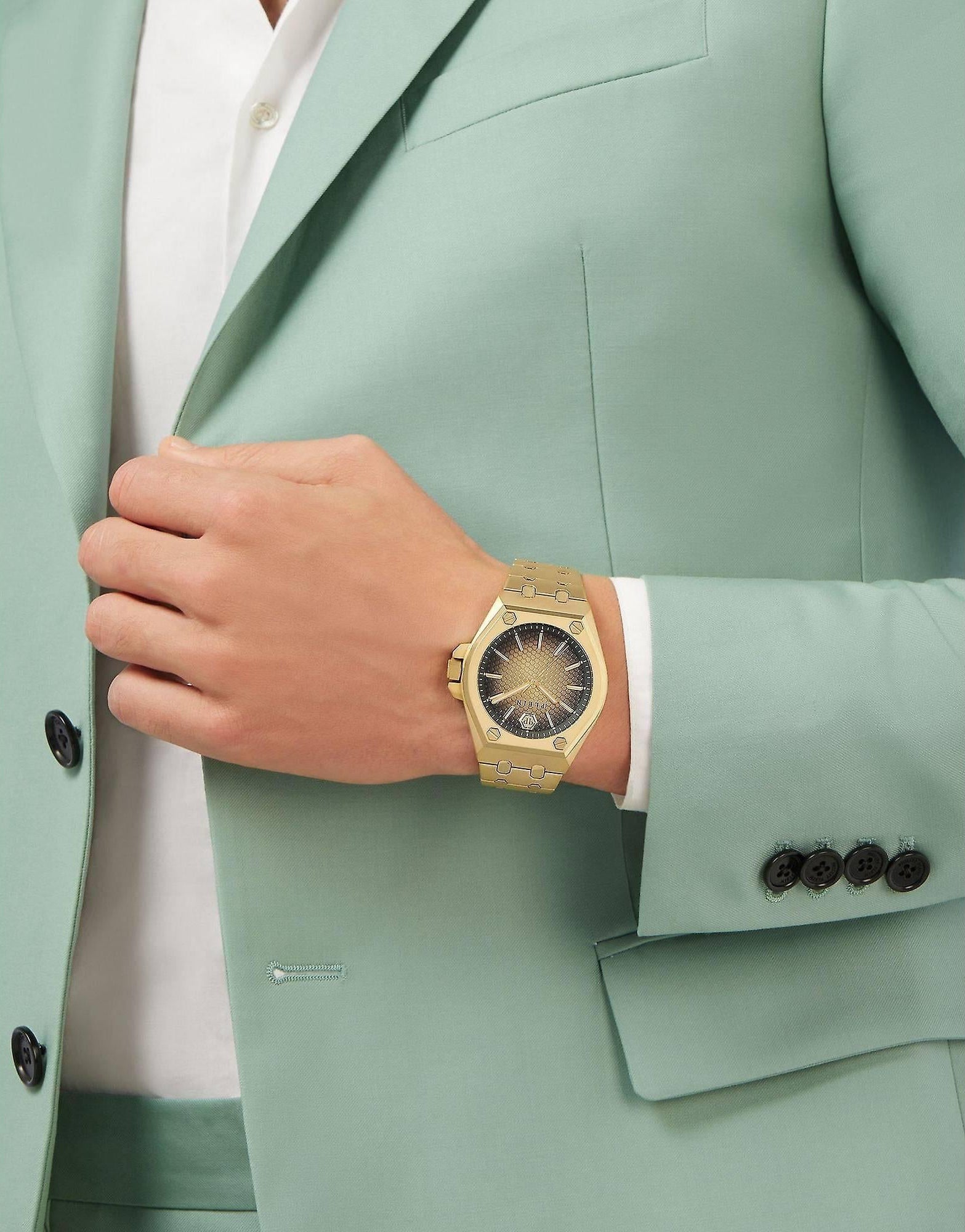 Мъжки часовник Men’s watch Philipp Plein
PWPMA0324 Golden lifestyle view