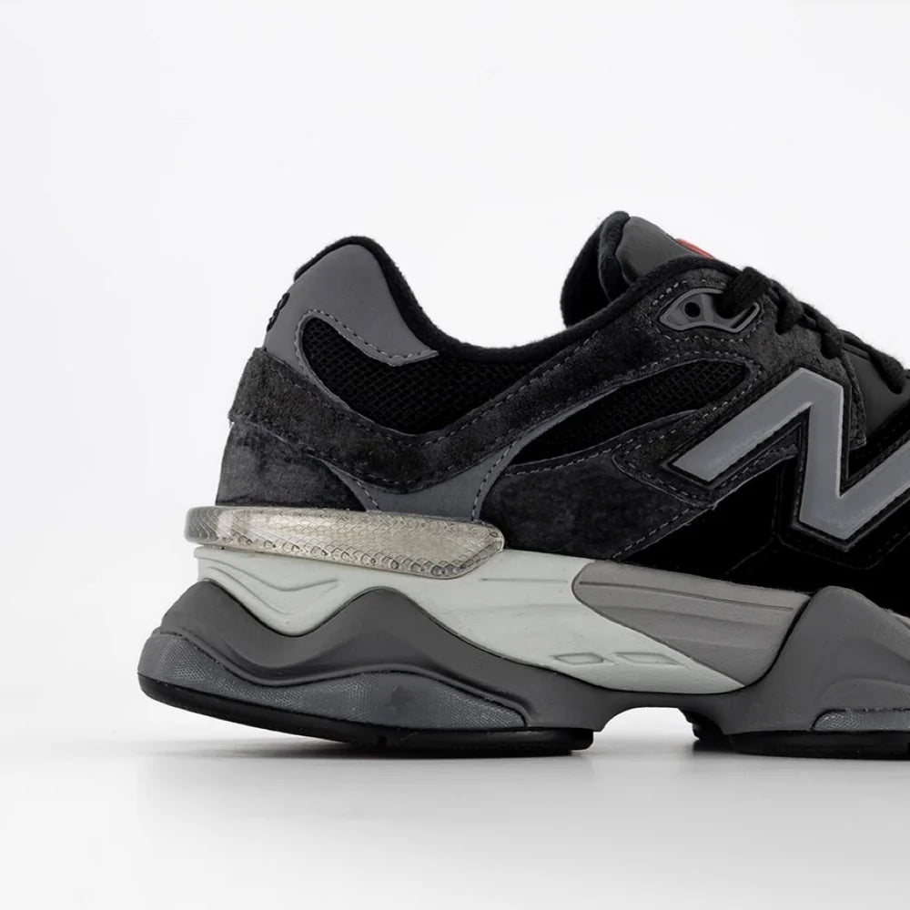 New Balance Men Sneakers