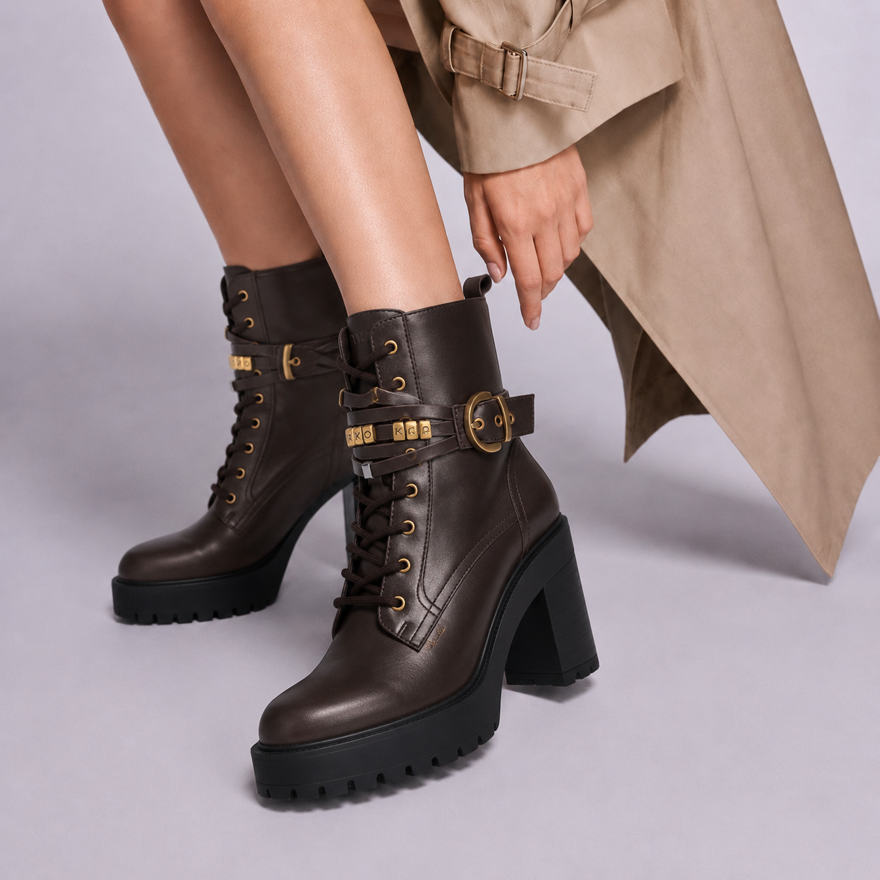 Дамски боти Women’s ankle boots Pinko Alta 01
SD0549P001L72 Brown