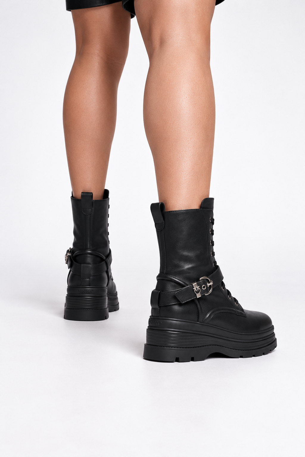Дамски кубинки Women’s ankle boots Pinko
SD0613P001Z99 Black lifestyle view