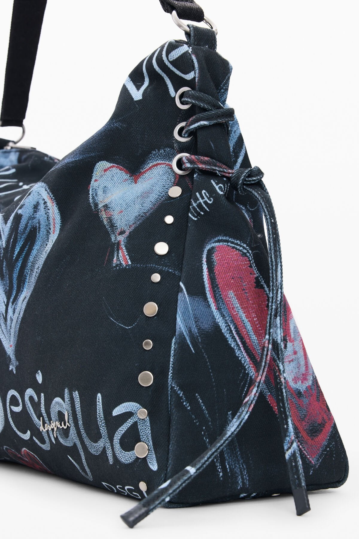 Дамска чанта Women’s graffiti handbag Desigual
26SAXA56 9019 detail view