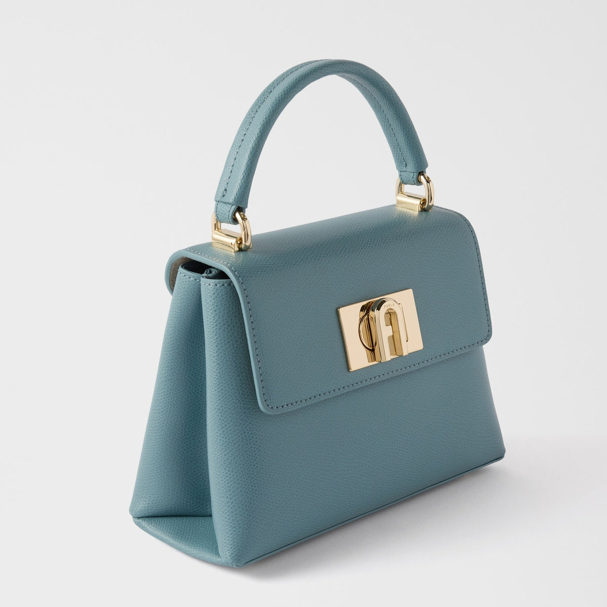 Women’s handbag Furla 1927 Top Handle Mini
SKU: WB00109_ARE000_1007_4896S Cloud Blue angled view