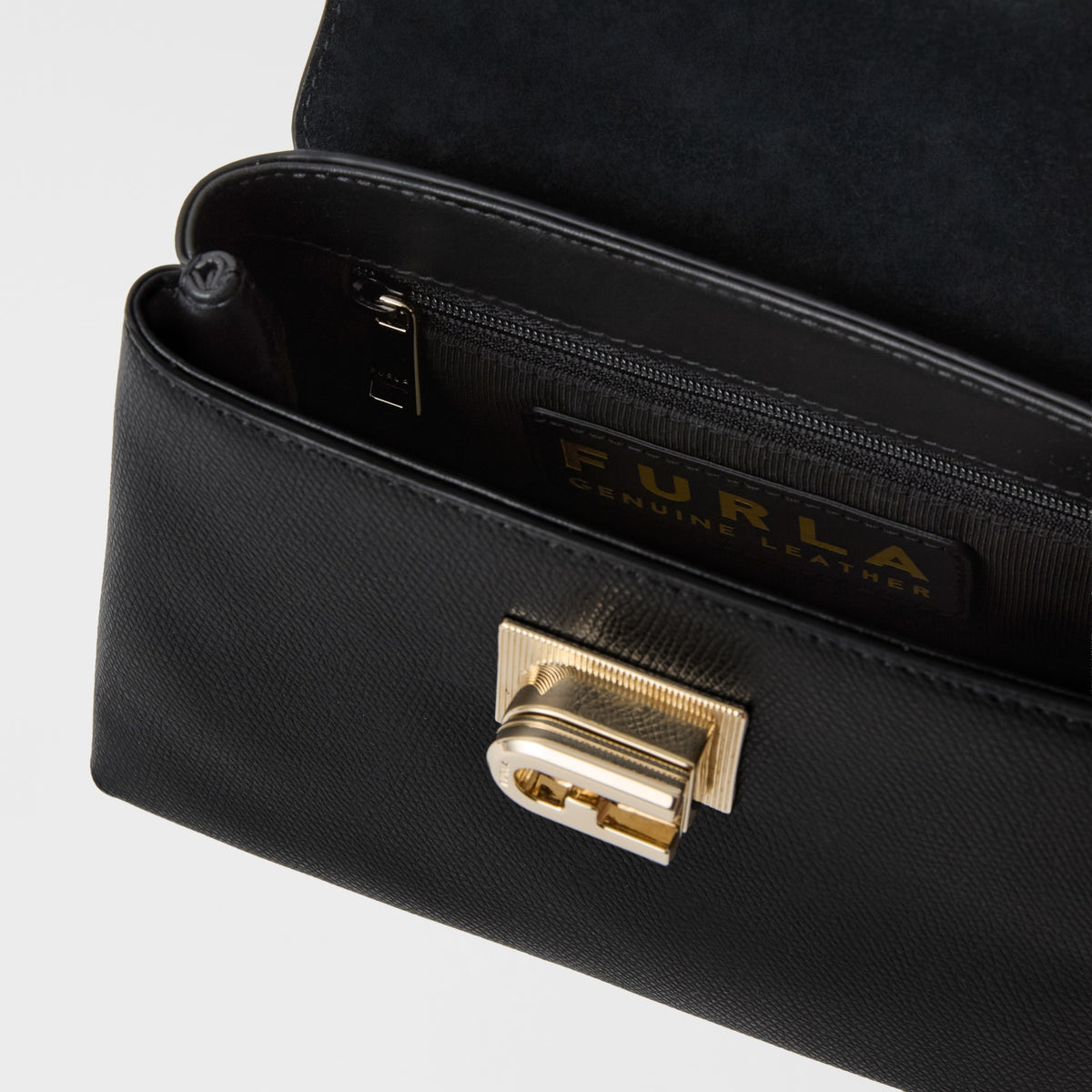 Women’s handbag Furla 1927 Top Handle Mini
WB00109_ARE000_1007_O6000 Black arch lock view
