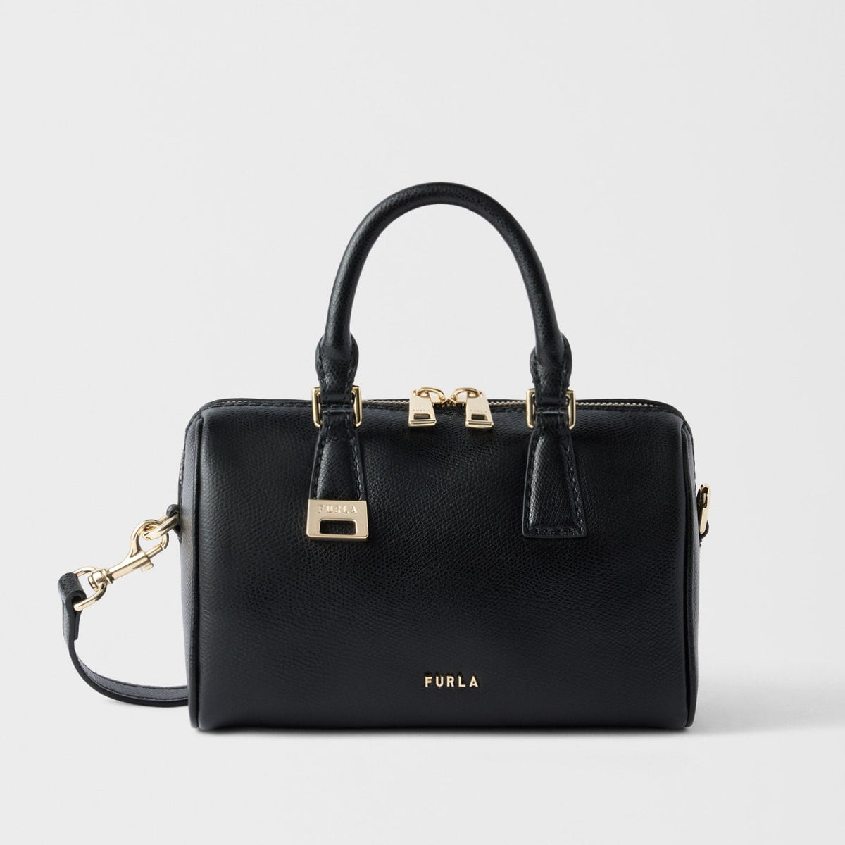 Women’s handbag Furla Olivia Boston Mini
WE00933_AX0023_1007_O6000 Back