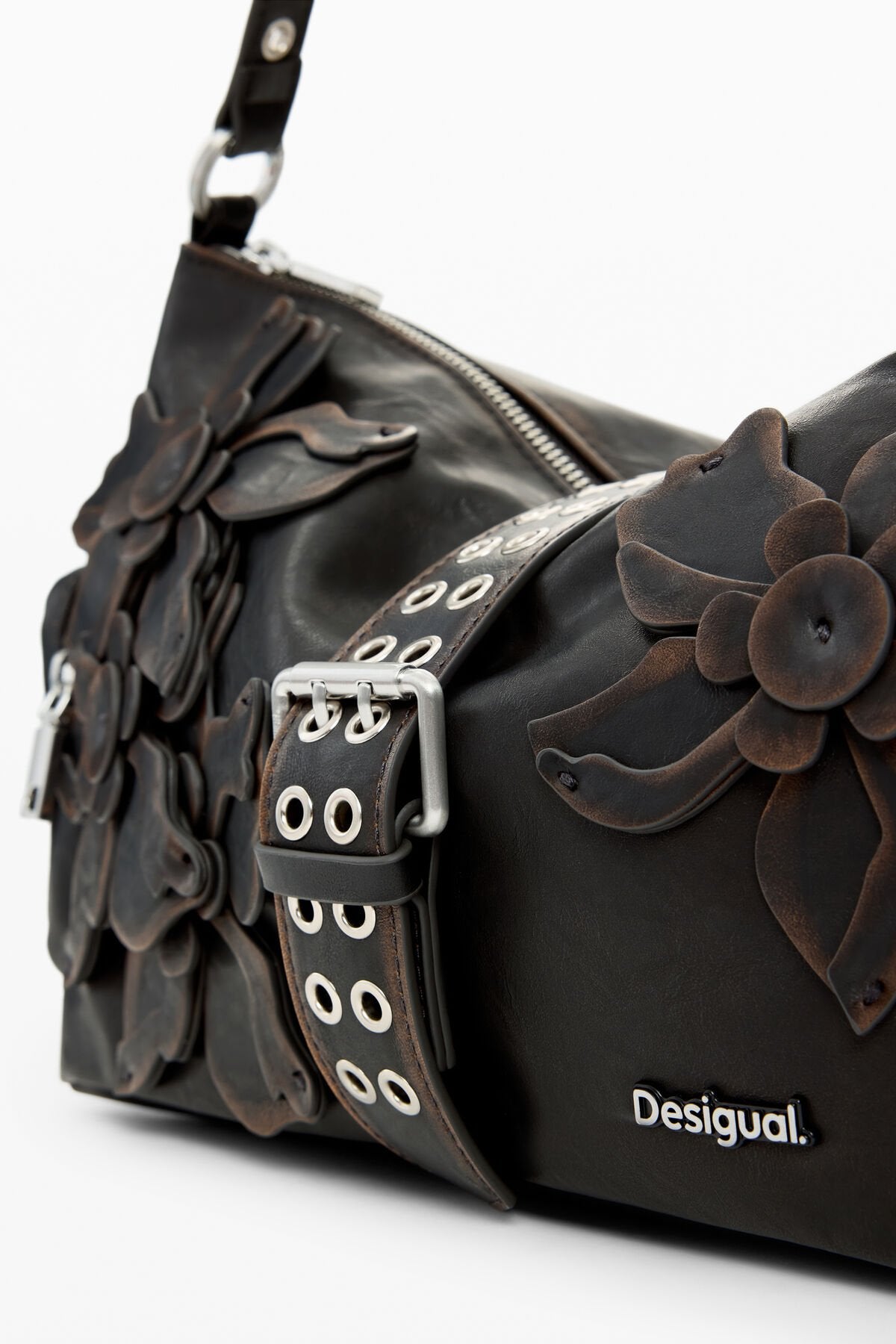 Дамска чанта Women’s handbag with flower appliqués Desigual 26SAXP98 6009 Dark Brown close up view