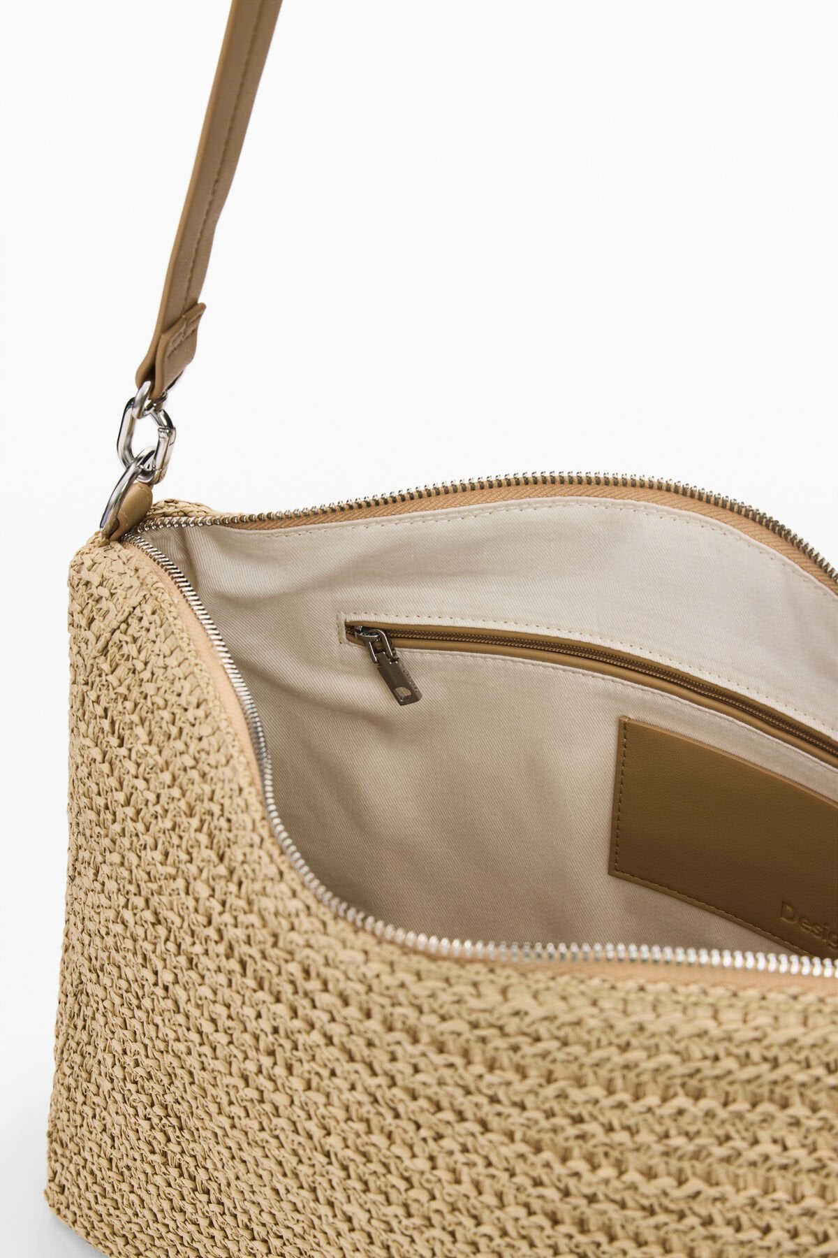 Дамска чанта Women’s raffia handbag Desigual
26SAXO04 1014 inside view