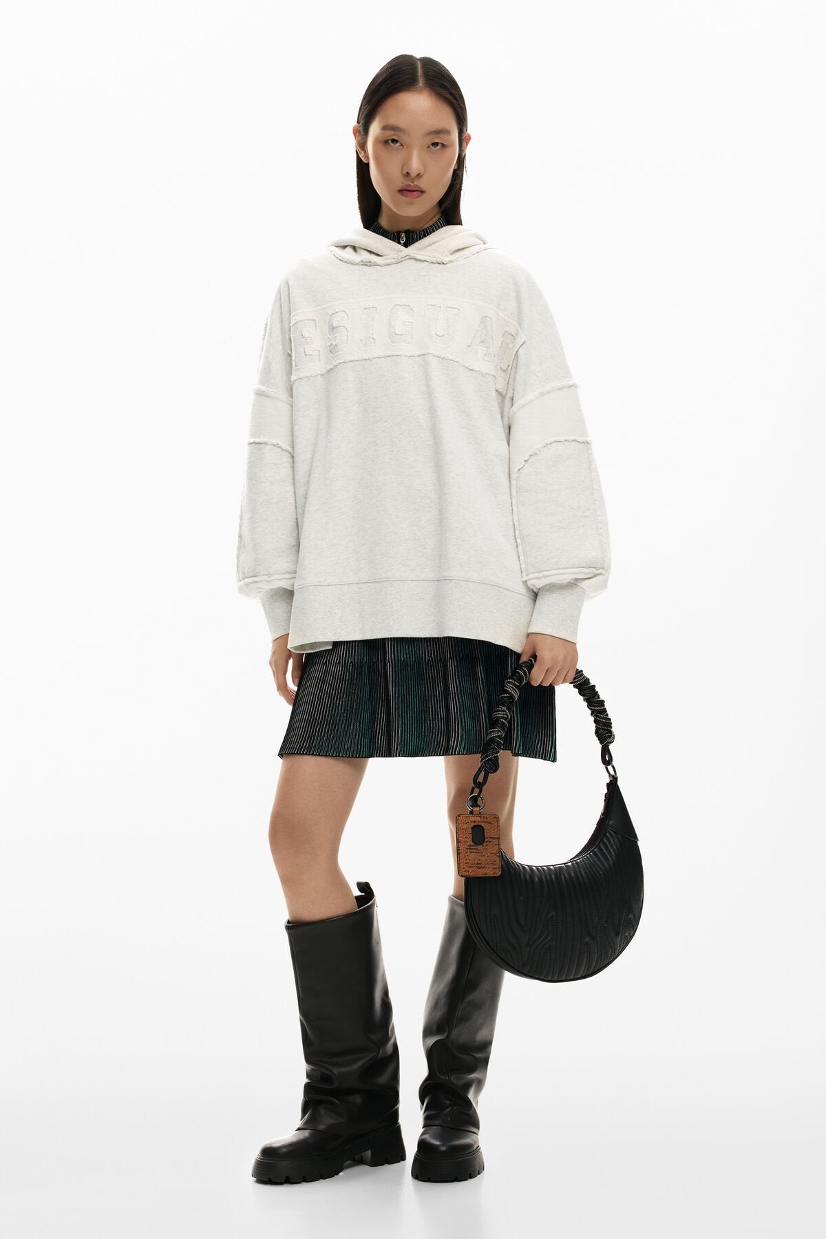 Дамска чанта Women’s shoulder bag Desigual
26SAXPBC 2000 Black front view