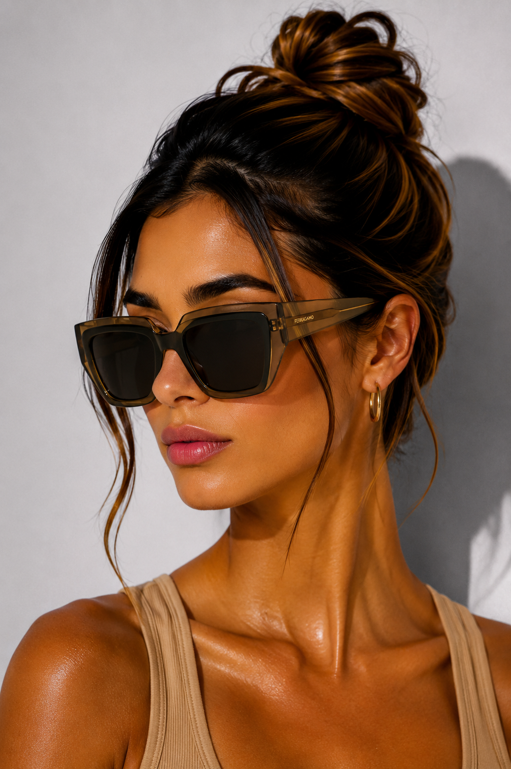 Дамски слънчеви очила Women’s sunglasses FERRAGAMO SF2002S 327 Transparent Olive lifestyle view
