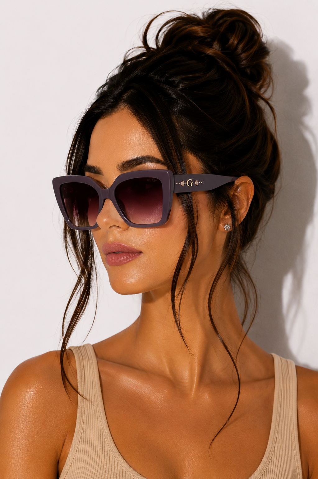 Дамски слънчеви очила Women’s sunglasses GUESS GU00162 20F Gray lifestyle view