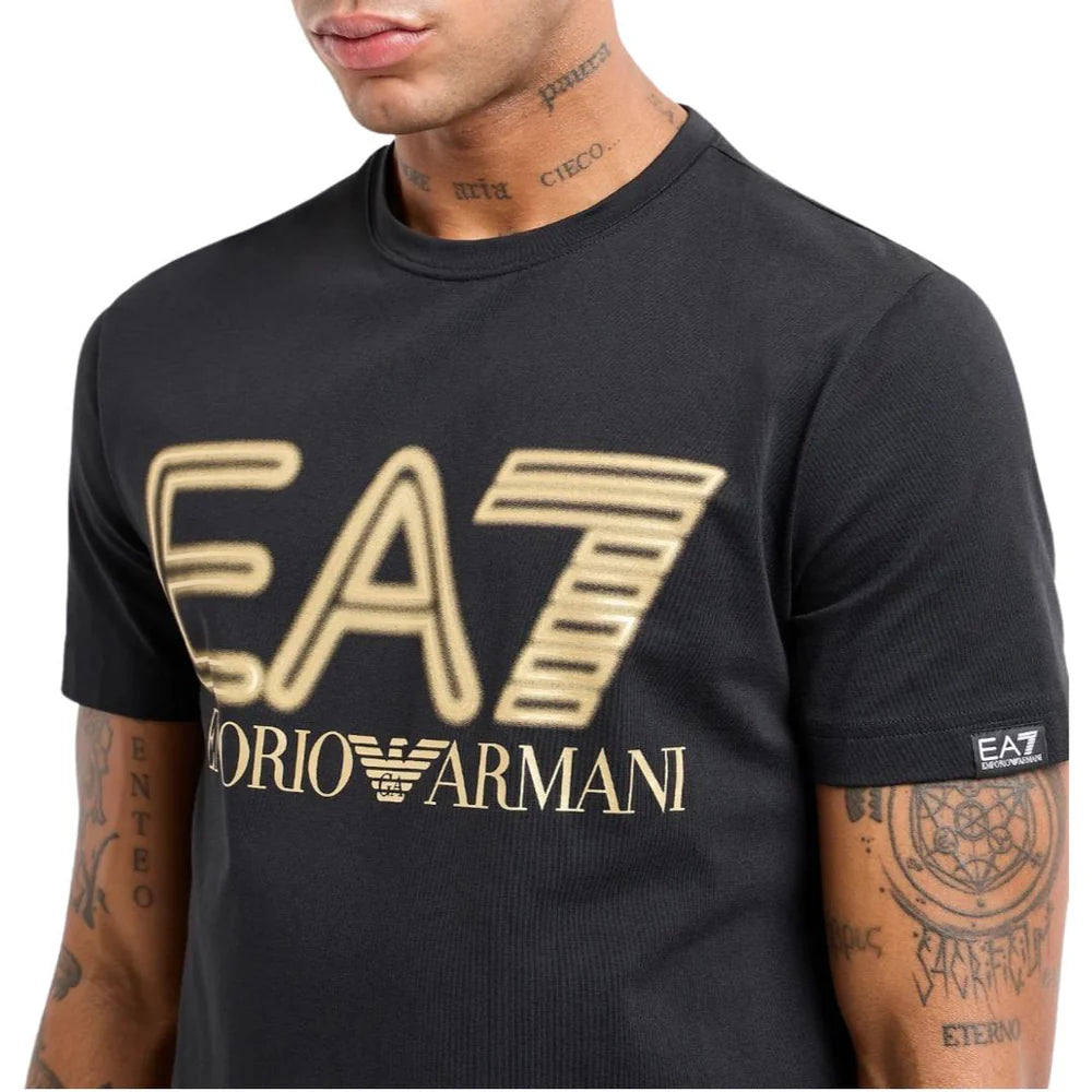 Мъжка тениска с къс ръкав EA7 Emporio Armani 3DPT37 PJMUZ 10208 в черно и златно нова колекция