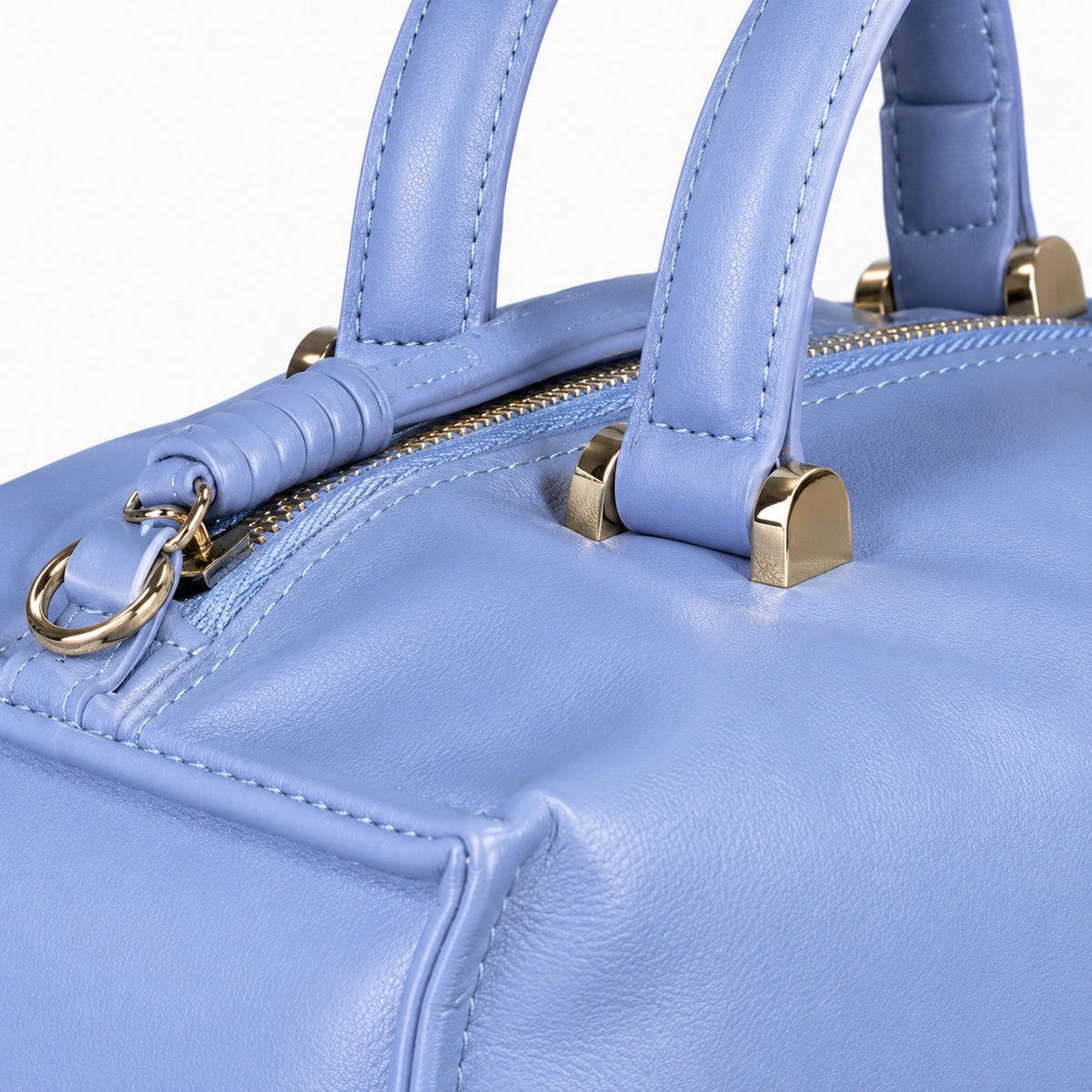 Women's handbag Mario Valentino Caprice VBS8AA23 handle and hardware detail view