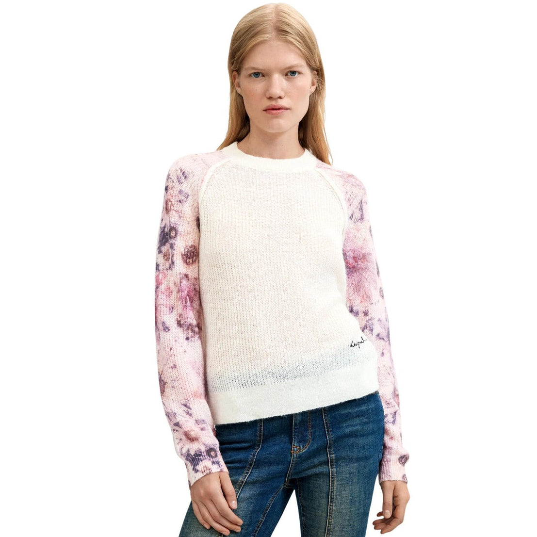 Дамски пуловер Desigual women’s sweater 26WWJF19 1001 front view 