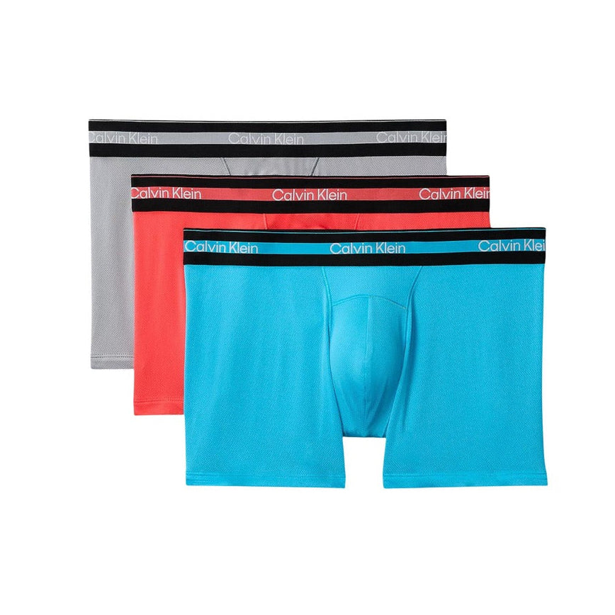Мъжки боксерки Calvin Klein Men 3-pack Boxers LV00NB4536 U2U Front View