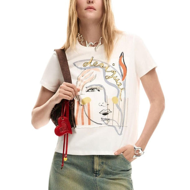 Дамска тениска Desigual women’s t-shirt  26SWTK51 1000 front view 